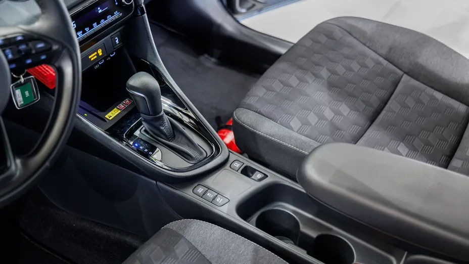TOYOTA Yaris Yaris Hybrid 1.5 Style
