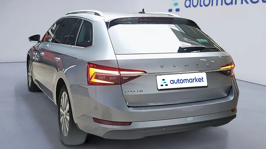 SKODA Superb Superb 2.0 TDI SCR Style DSG