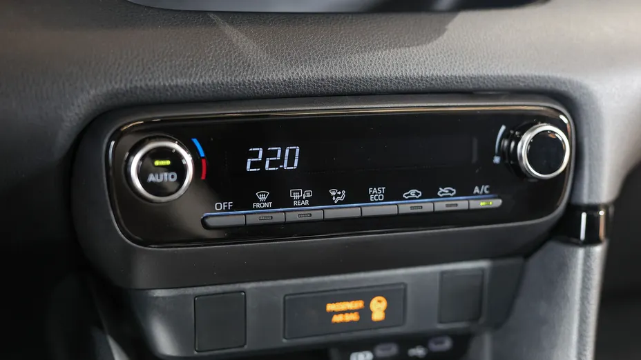 TOYOTA Yaris Yaris Hybrid 1.5 Comfort