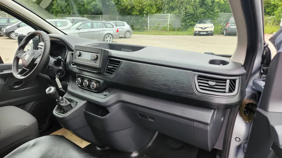 RENAULT Trafic -