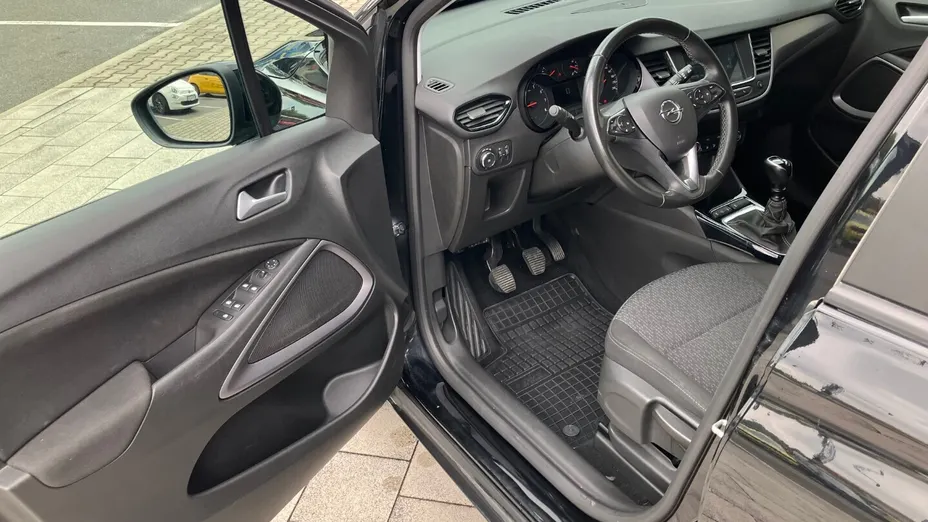 OPEL Crossland -