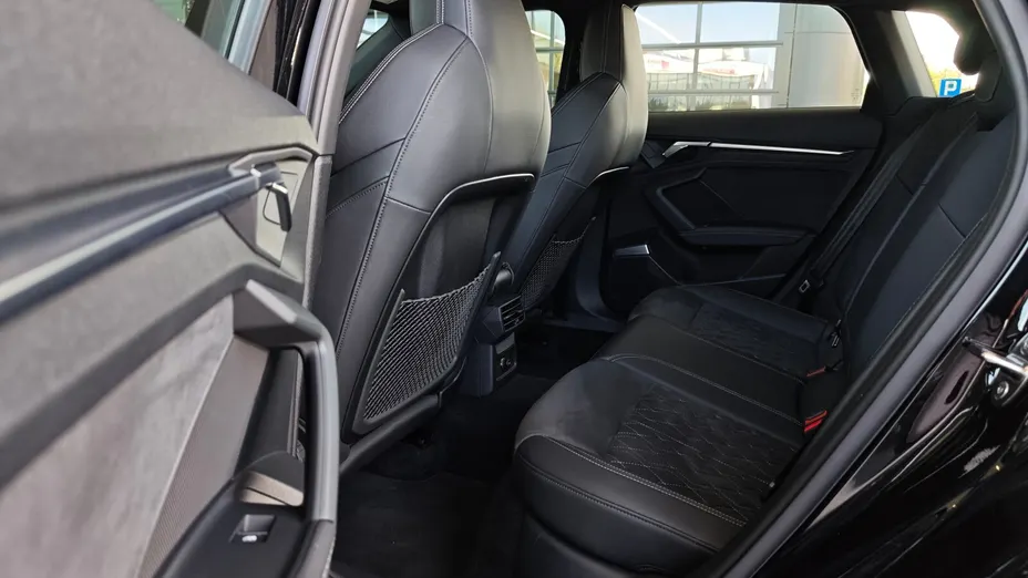 AUDI S3 Sportback -