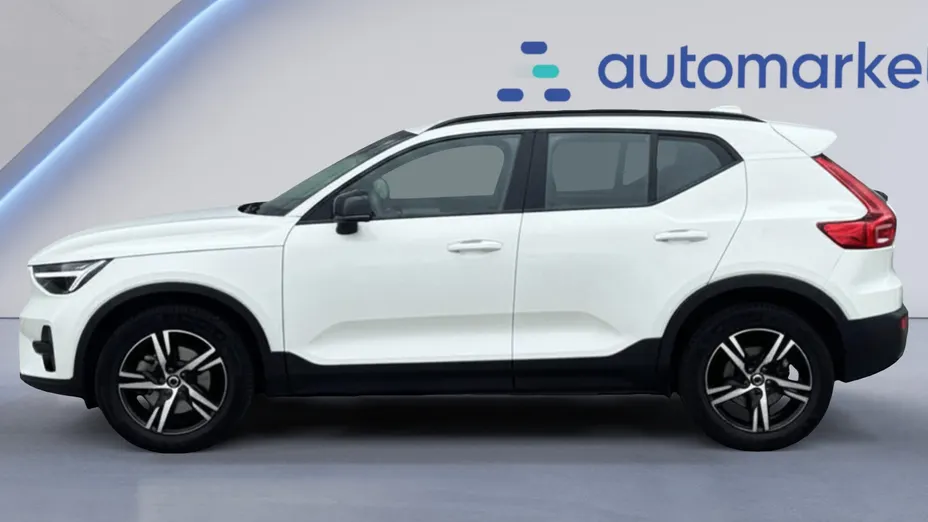 VOLVO XC40 XC40 B3 Plus Dark aut
