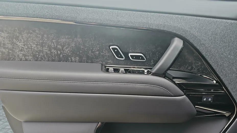 LAND ROVER Range Rover Sport Range Rover S 4.4 V8 P530 Autobiography