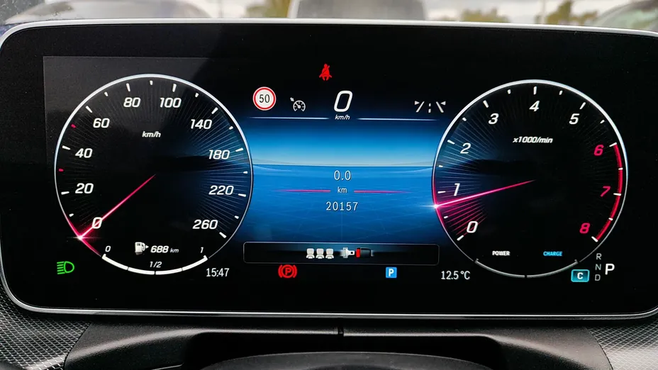 MERCEDES-BENZ C Klasa C 200 mHEV 4-Matic AMG