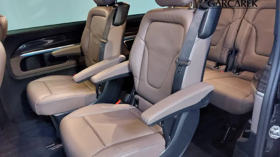 MERCEDES-BENZ V Klasa V 300 d Avantgarde 9G-Tronic (długi)