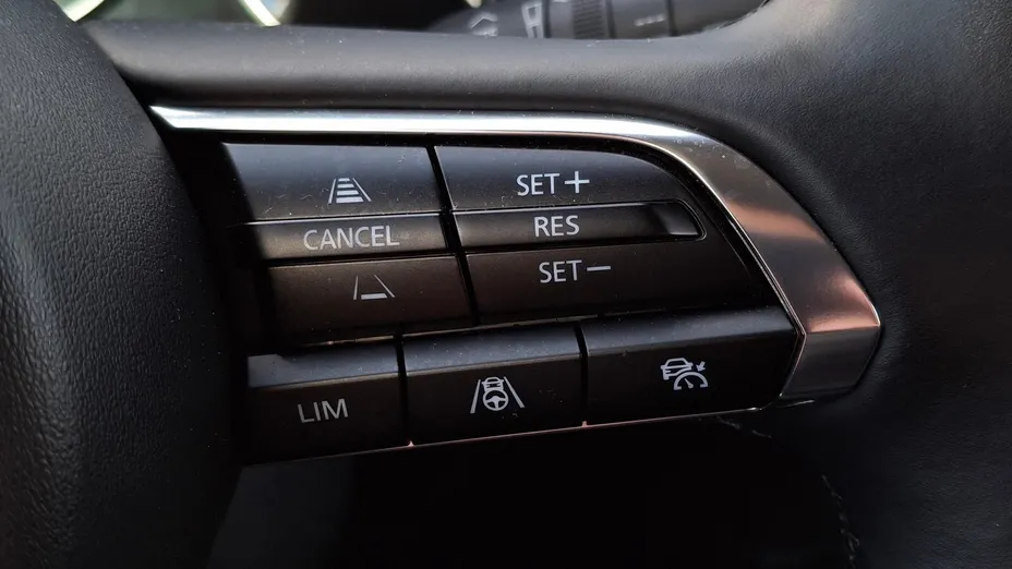 MAZDA CX-30 CX-30 2.0 mHEV Hikari 2WD aut