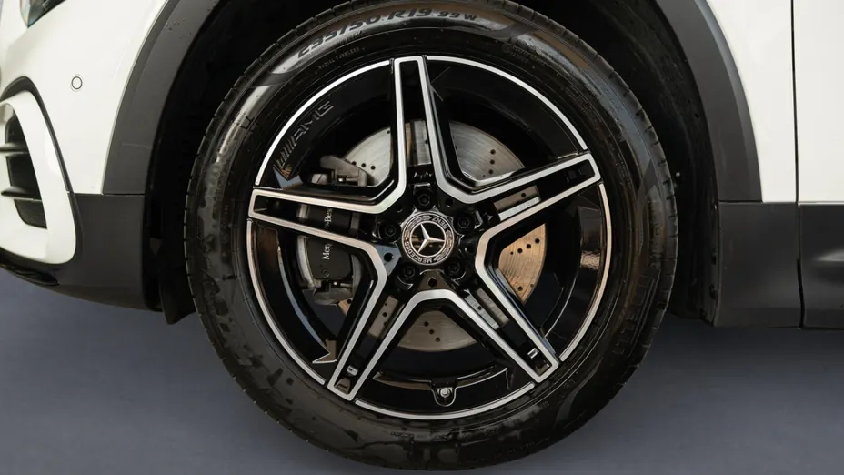 MERCEDES-BENZ GLB GLB 220 mHEV 4-Matic AMG Line 8G-DCT