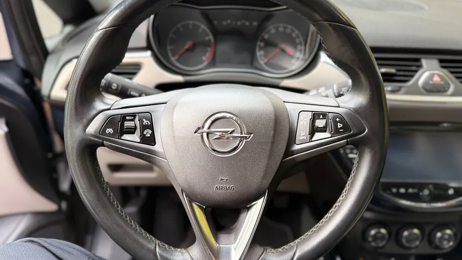 OPEL Corsa -