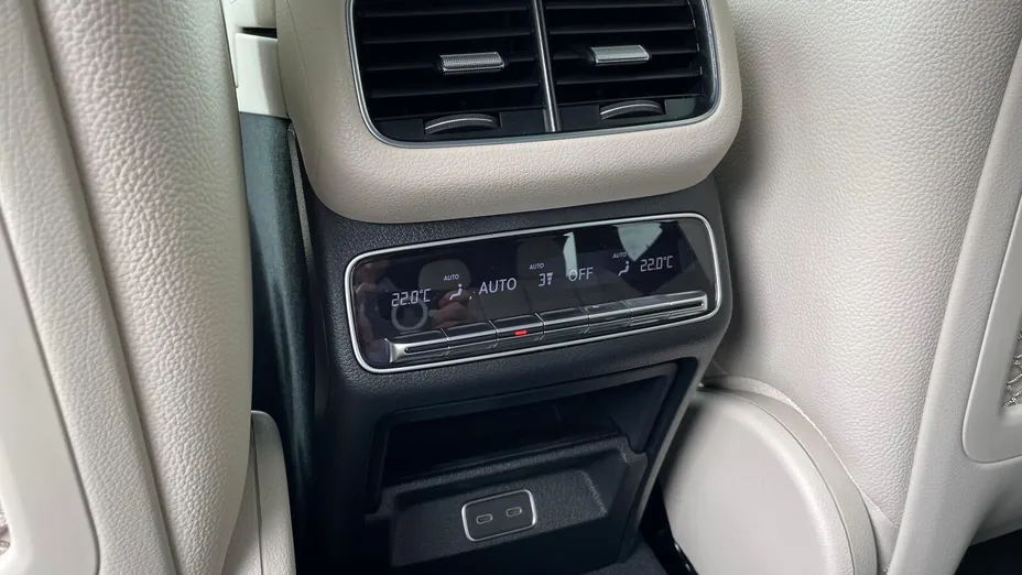 MERCEDES-BENZ GLE GLE 300 d mHEV 4-Matic AMG Line Nowy