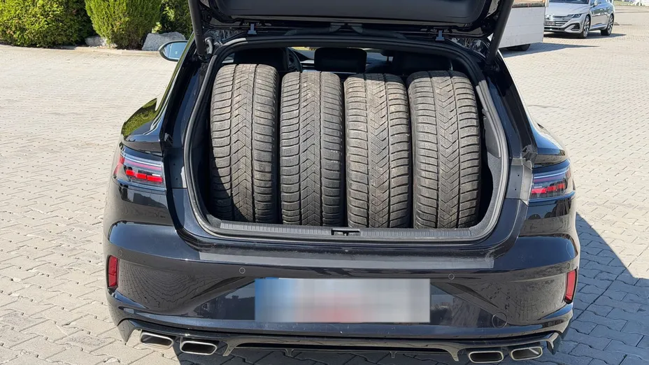 VOLKSWAGEN Arteon Arteon 2.0 TSI 4Motion R DSG