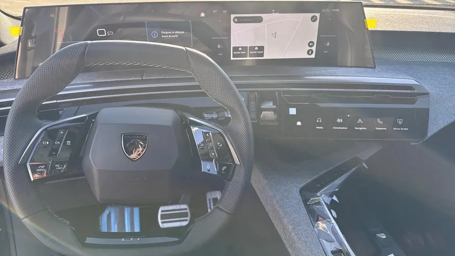 PEUGEOT 5008 5008 1.2 PureTech mHEV GT Exclusive S&S e-DCS6 Nowy