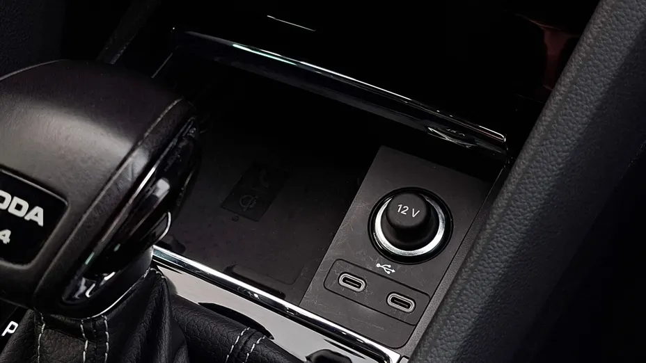 SKODA Karoq Karoq 2.0 TDI SCR 4x4 Sportline DSG