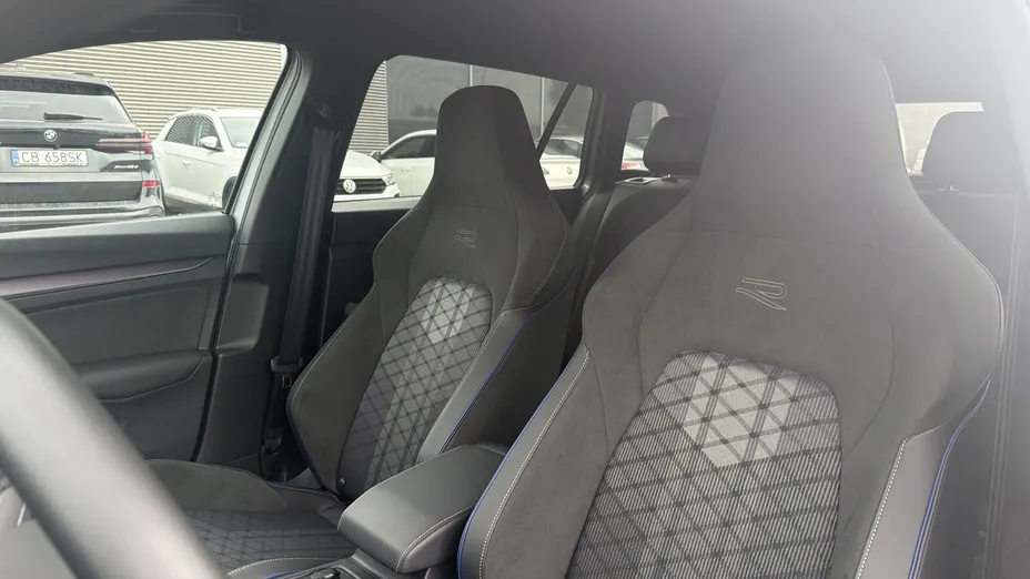 VOLKSWAGEN Golf Golf VIII 2.0 TDI R-Line DSG