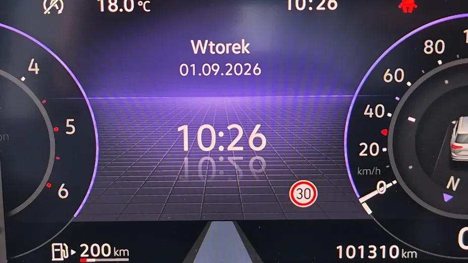 VOLKSWAGEN Golf -