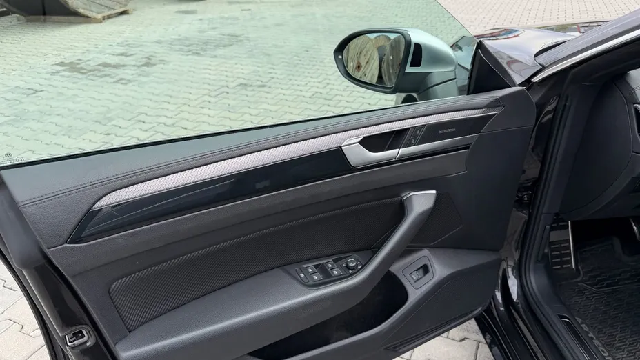 VOLKSWAGEN Arteon Arteon 2.0 TSI 4Motion R DSG