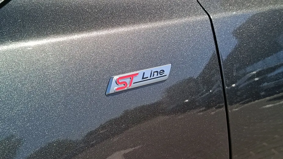 FORD Focus Focus 1.0 EcoBoost mHEV ST-Line Design aut