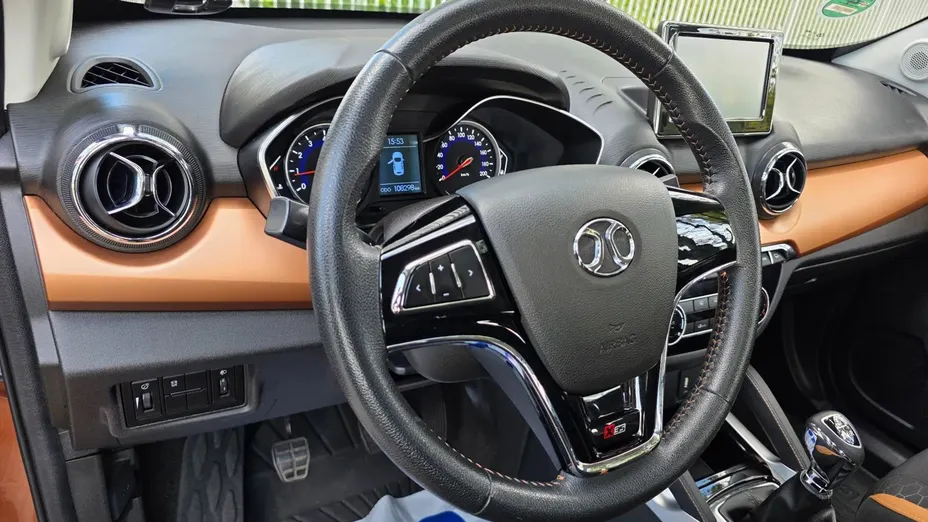 BAIC Senova X35 -