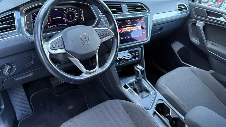 VOLKSWAGEN Tiguan Allspace -