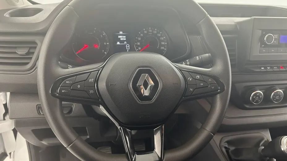 RENAULT Trafic -