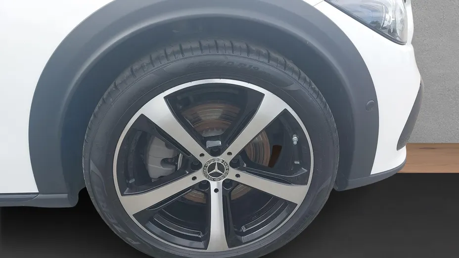MERCEDES-BENZ C Klasa C 200 mHEV 4-Matic All-Terrain Avantgarde