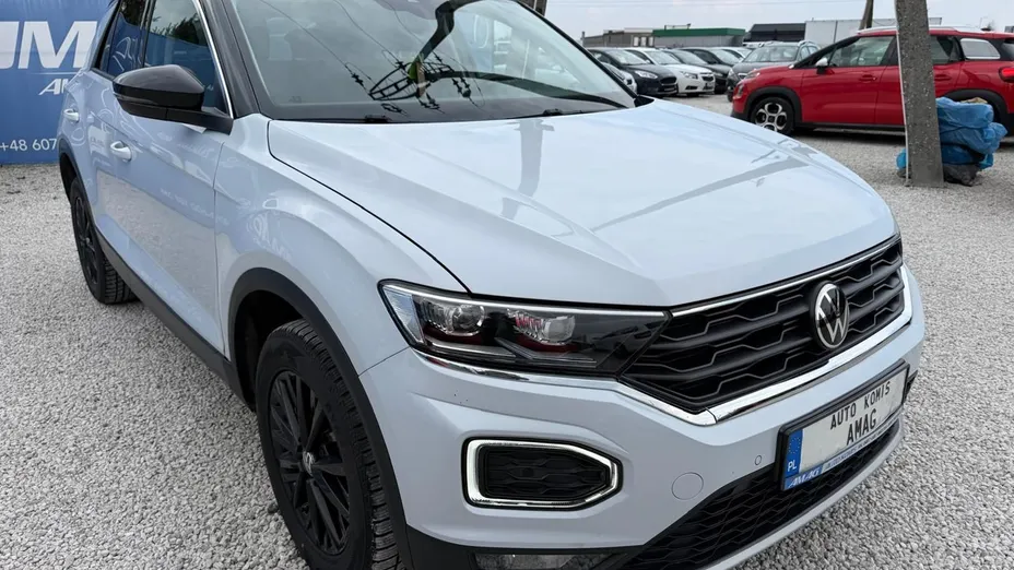 VOLKSWAGEN T-ROC -