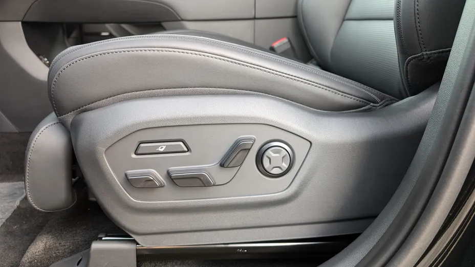 HYUNDAI Santa Fe Santa Fe 1.6 T-GDI PHEV Calligraphy 4WD aut 6os. Nowy