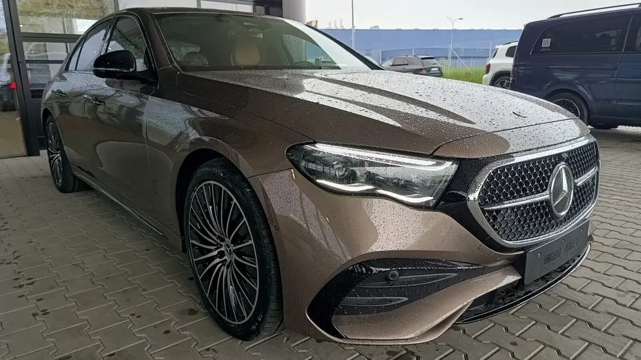MERCEDES-BENZ E Klasa E 220 d mHEV 4-Matic AMG 9G-Tronic
