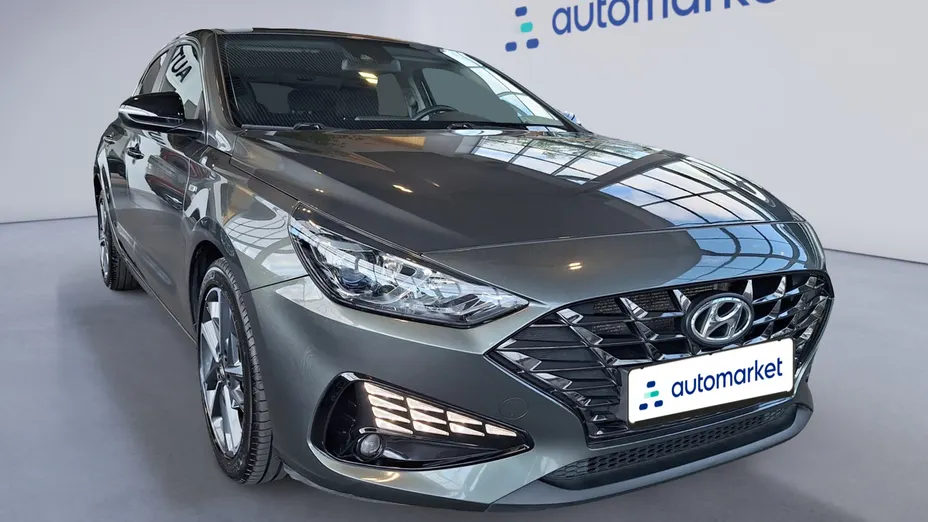 HYUNDAI i30 i30 Fastback 1.5 T-GDI 48V Smart DCT