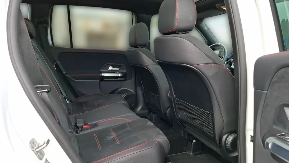 MERCEDES-BENZ GLB GLB 200 d 4-Matic AMG Line 8G-DCT
