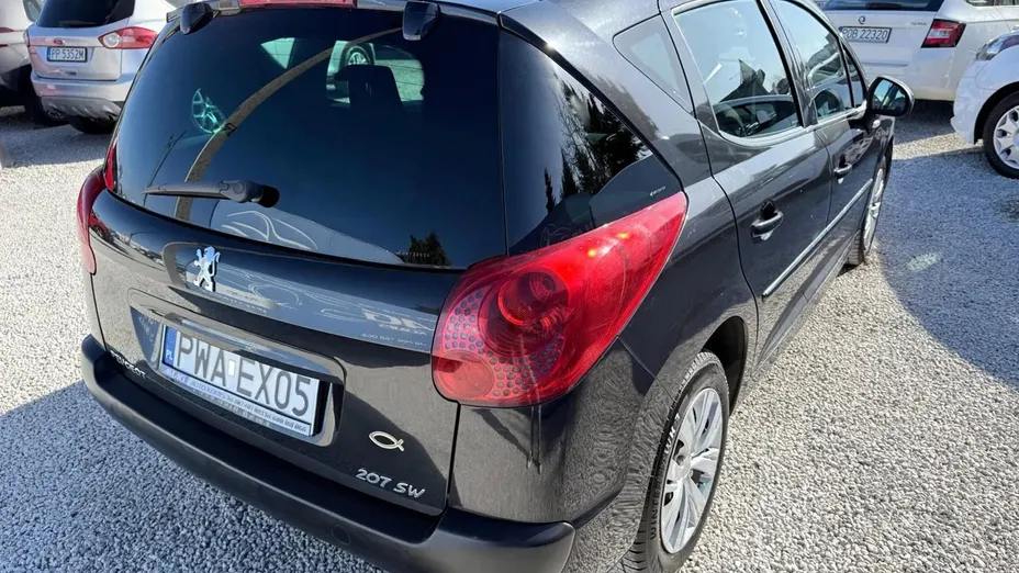 PEUGEOT 207 -