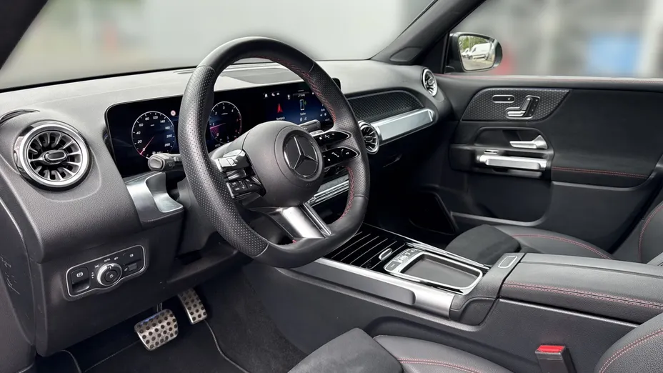 MERCEDES-BENZ GLB GLB 220 d 4-Matic AMG Line 8G-DCT