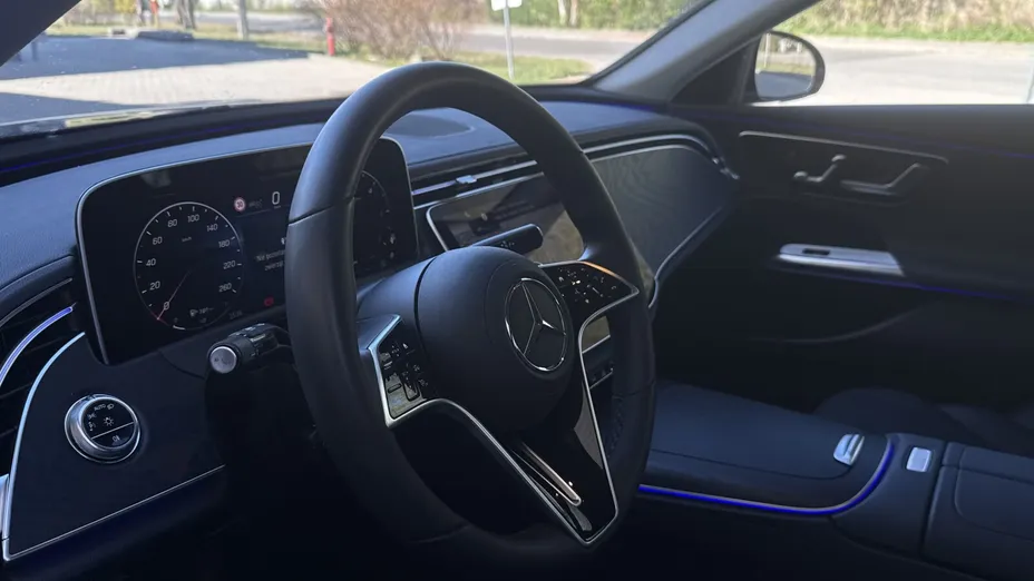 MERCEDES-BENZ E Klasa E 200 d mHEV Avantgarde 9G-Tronic