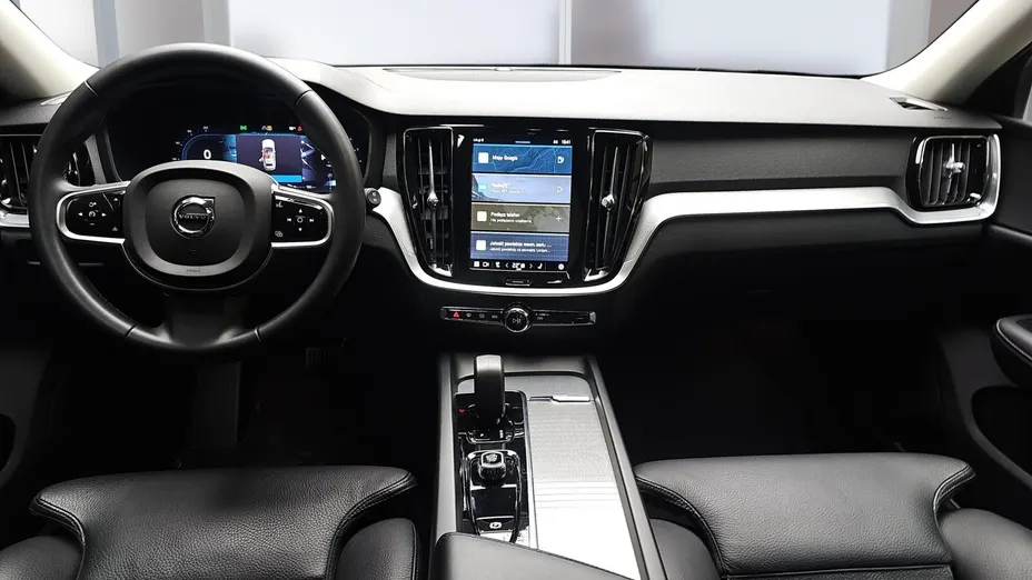 VOLVO V60 V60 B3 B Plus Bright aut