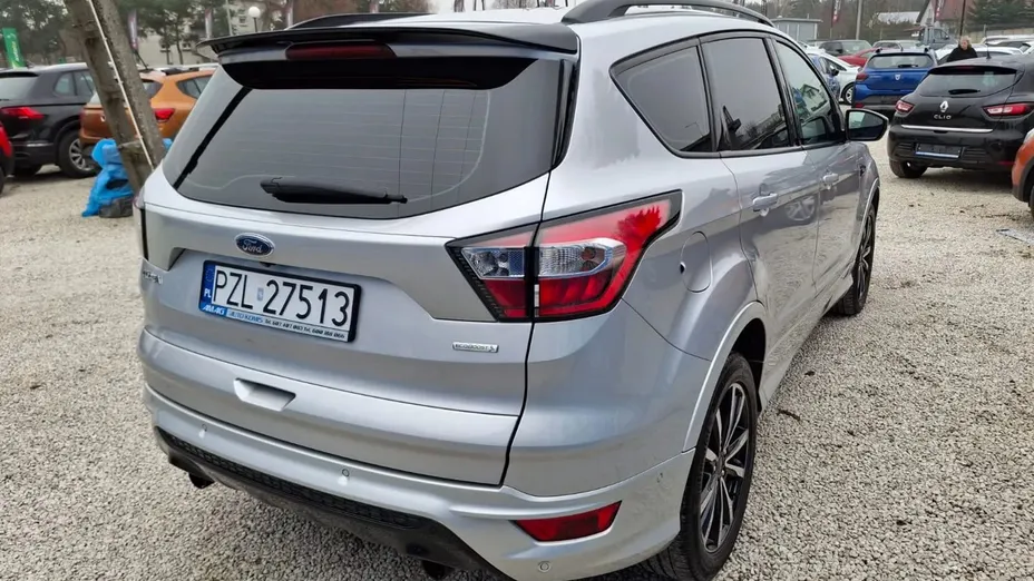 FORD Kuga -