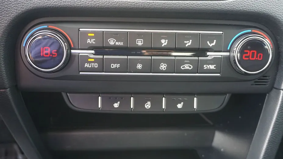 KIA XCeed XCeed 1.5 T-GDI mHEV Prestige Line DCT