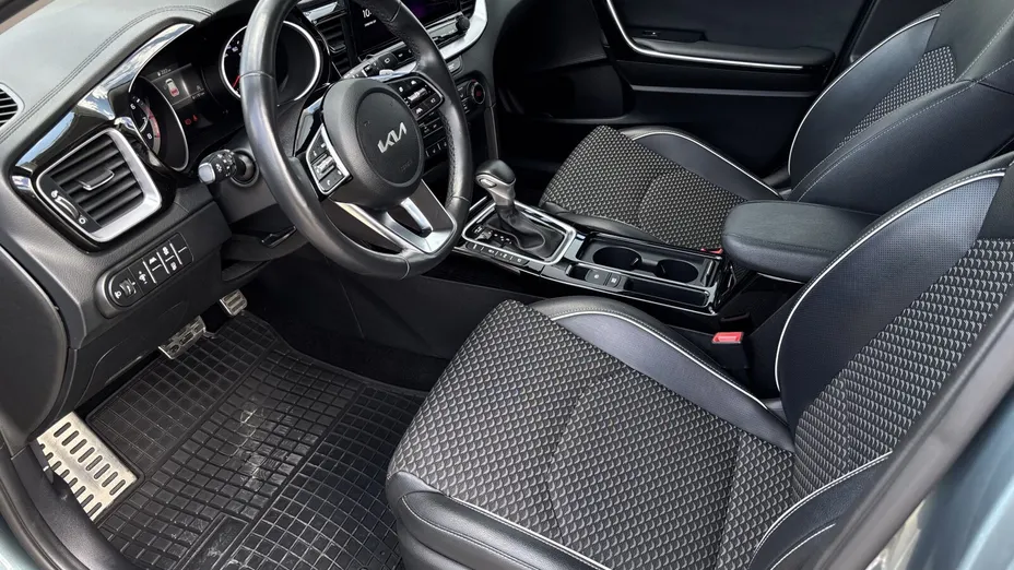 KIA Cee'd Ceed 1.5 T-GDI Business Line DCT