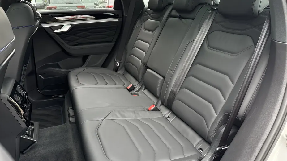 VOLKSWAGEN Touareg Touareg 3.0 V6 TFSI PHEV 340kW 4Motion R