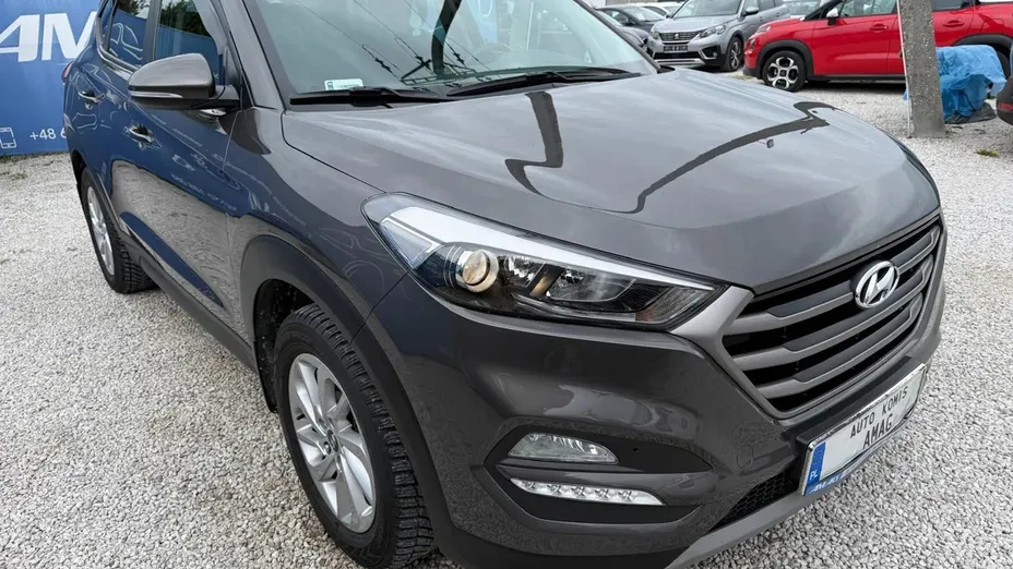 HYUNDAI Tucson -