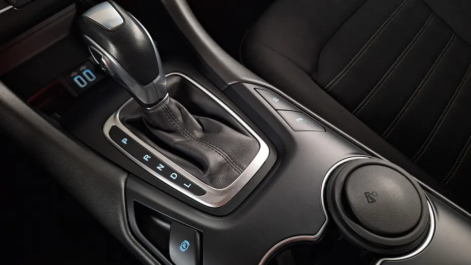 FORD Mondeo Mondeo 2.0 Hybrid Trend