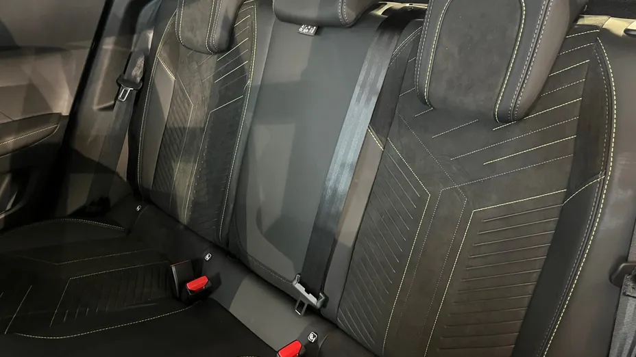 PEUGEOT 2008 2008 PureTech mHEV GT e-DCS6 Nowy