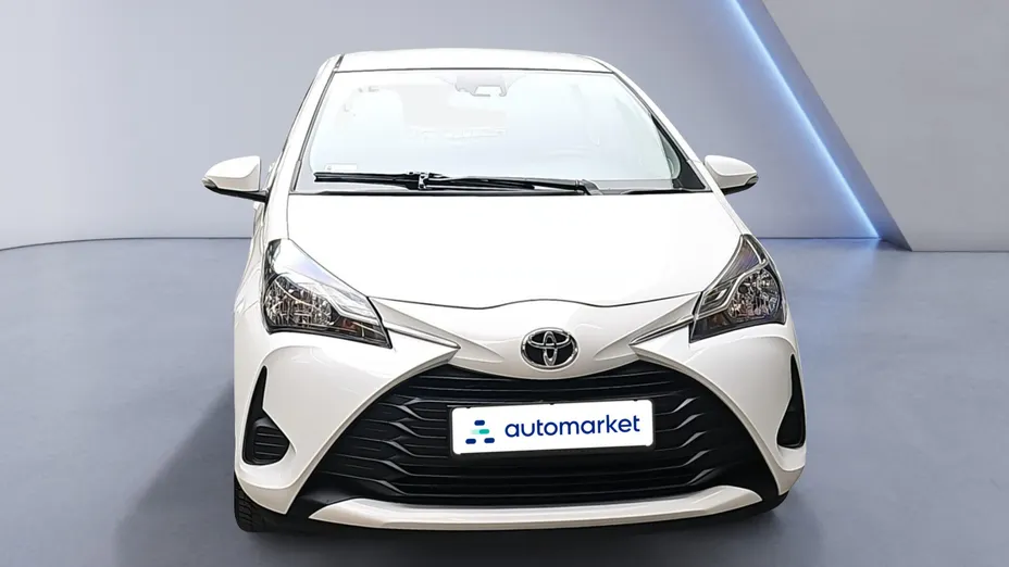 TOYOTA Yaris Yaris 1.5 Active