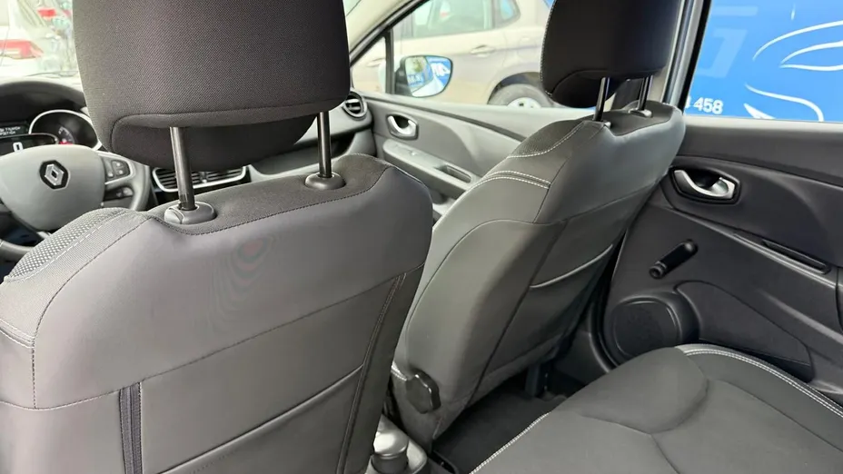 RENAULT Clio -