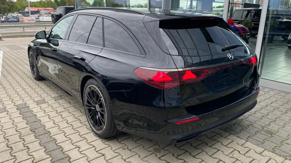 MERCEDES-BENZ E Klasa E 200 d mHEV Avantgarde 9G-Tronic