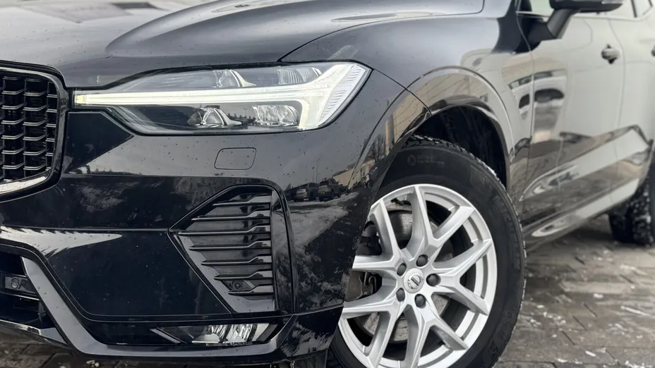 VOLVO XC60 XC60 B4 B Plus Dark aut