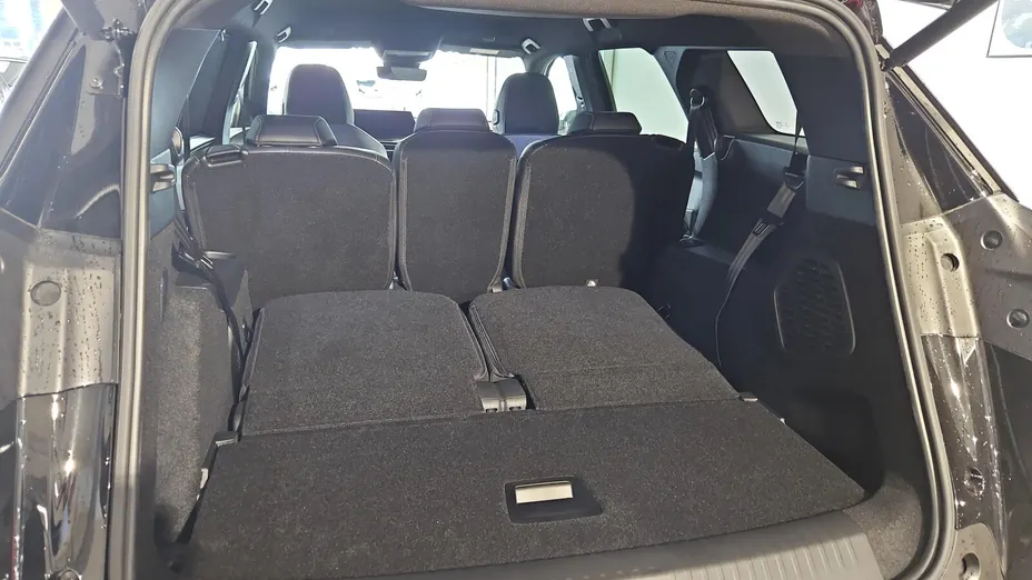 PEUGEOT 5008 5008 1.2 PureTech mHEV GT Exclusive S&S e-DCS6 Nowy