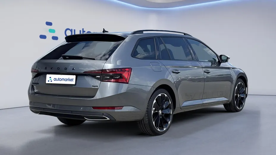 SKODA Superb Superb 2.0 TDI SCR 4x4 Sportline DSG