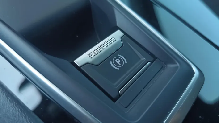 PEUGEOT 508 508 SW PureTech PHEV 225 GT S&S e-EAT8