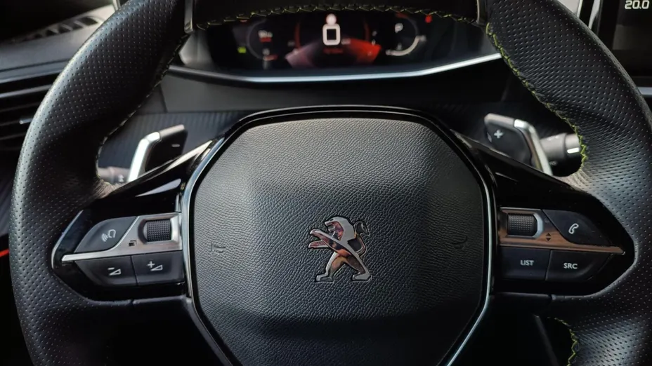 PEUGEOT 2008 2008 1.2 PureTech GT Pack S&S EAT8