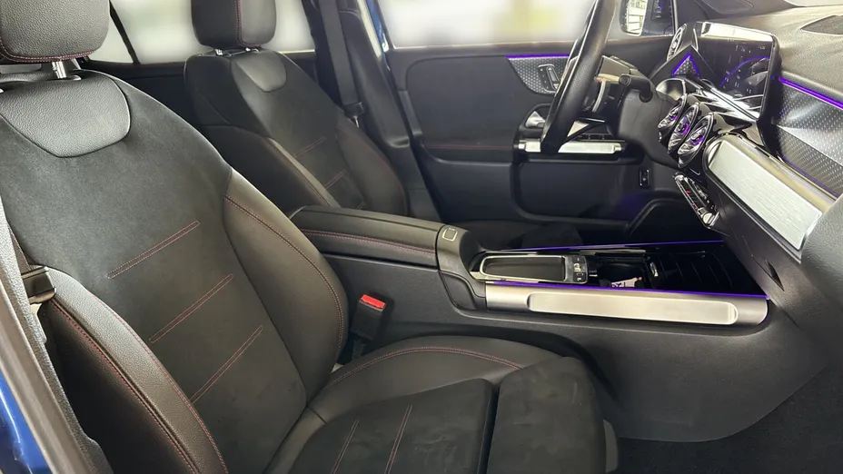 MERCEDES-BENZ GLB GLB 200 mHEV AMG Line 7G-DCT